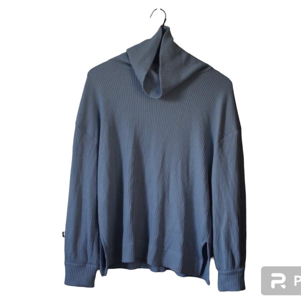 GAP Waffle Oversized Chunky Turtleneck Sweater